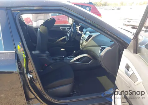 2017 Hyundai Veloster Value Edition z USA, uszkodzony, nr VIN KMHTC6AD9HU324489